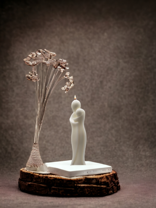 FIGURA "EL ABRAZO"